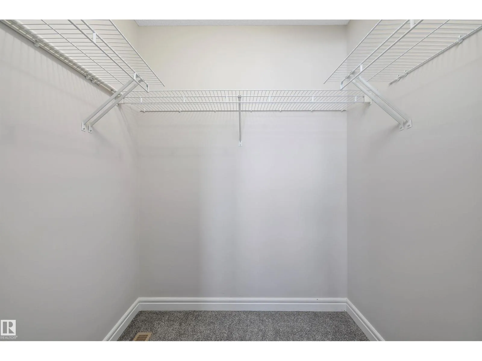 1104 161 ST SW