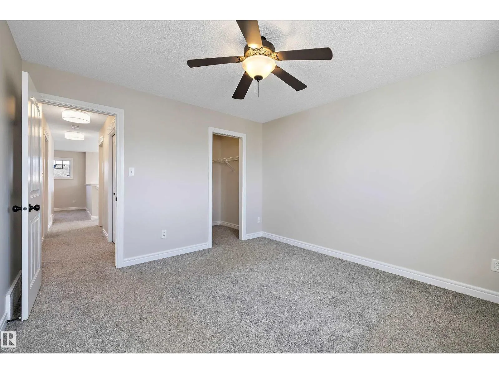 1104 161 ST SW
