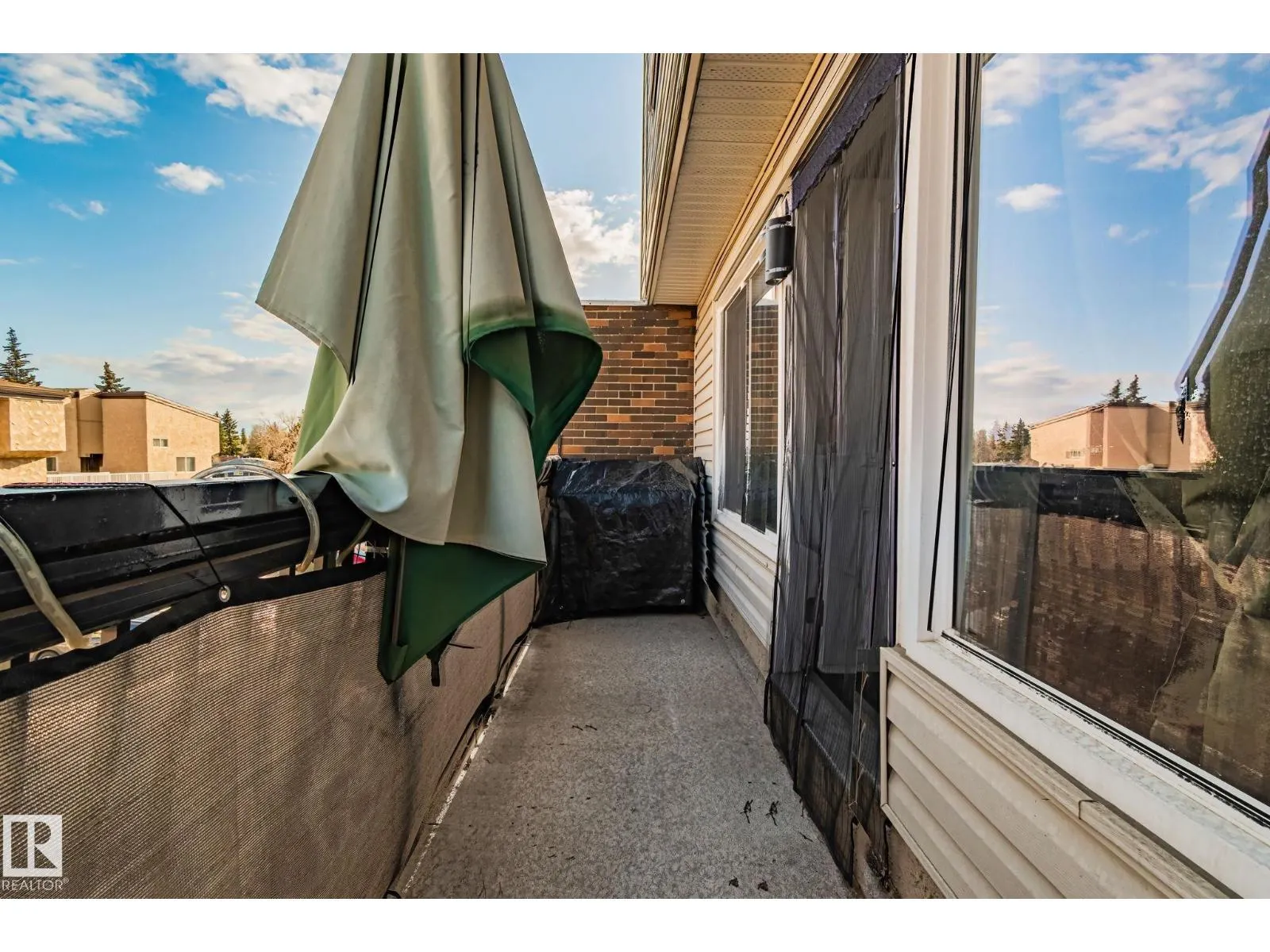 #202 7805 159 ST NW