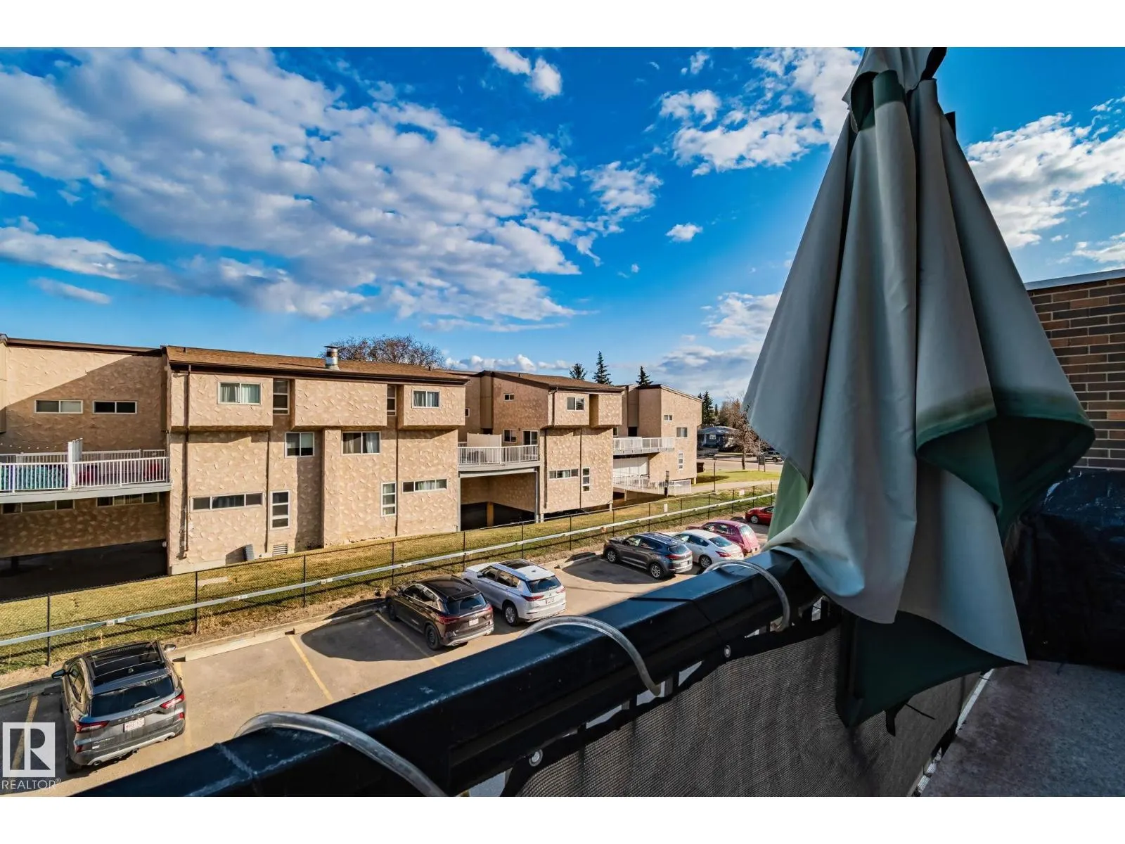 #202 7805 159 ST NW
