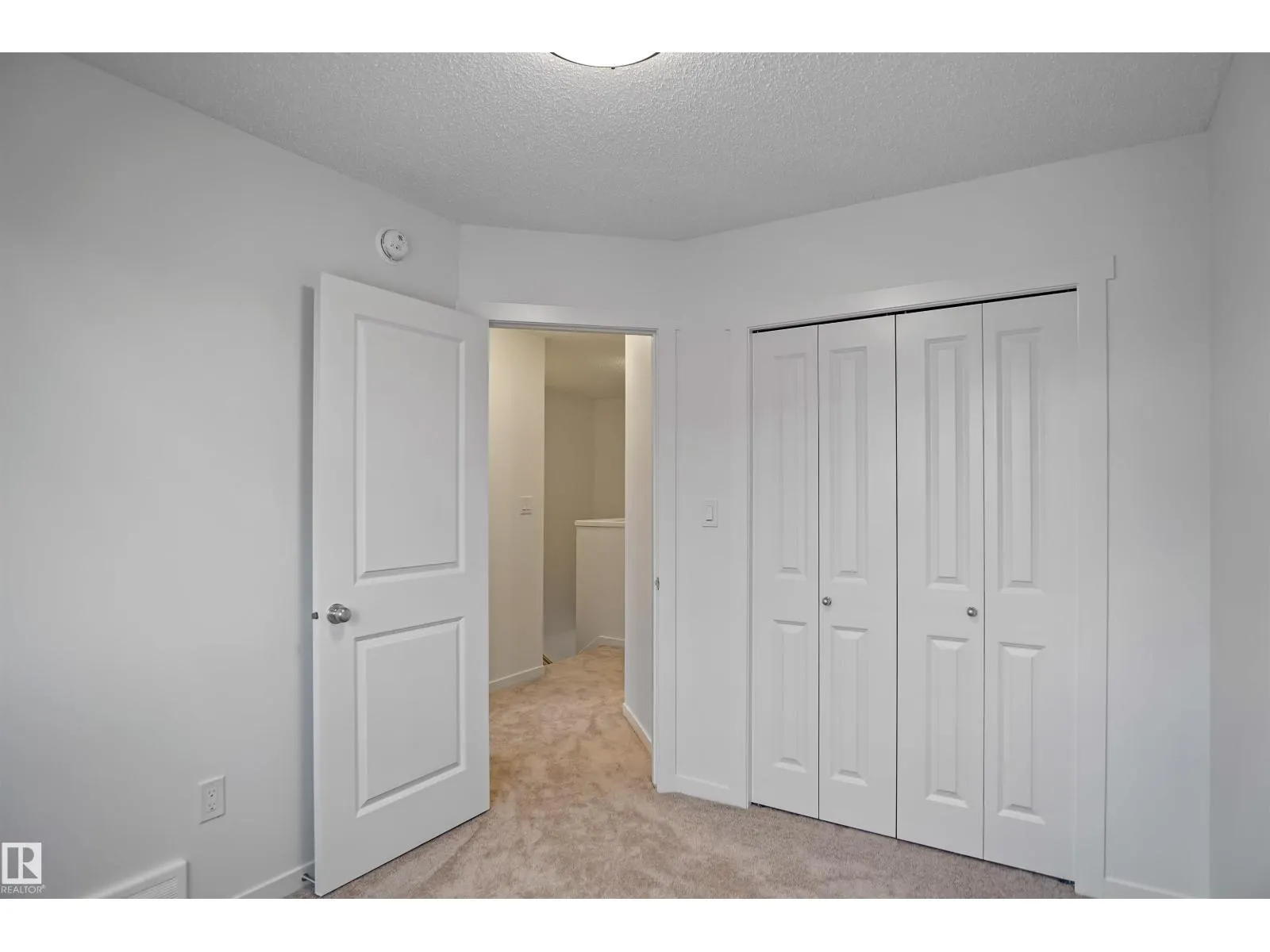 463 Aster DR NW