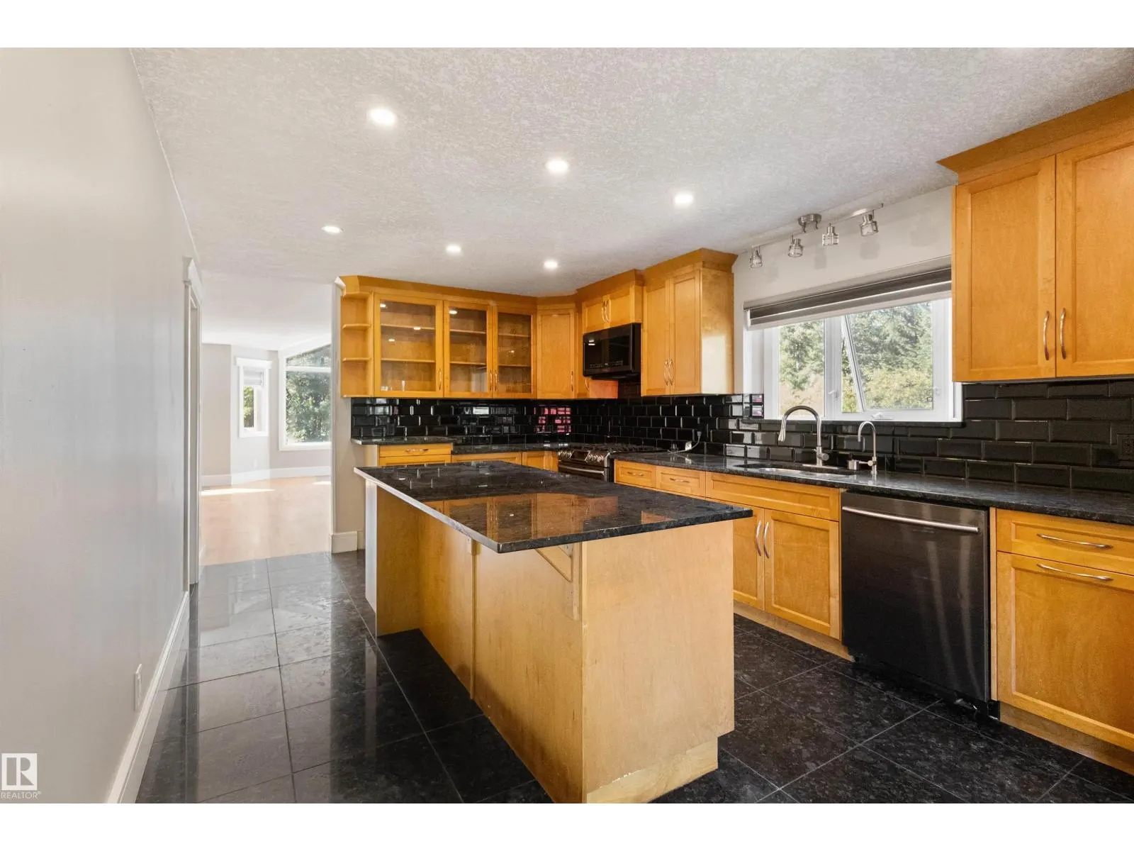 230A 50509 RGE RD 221