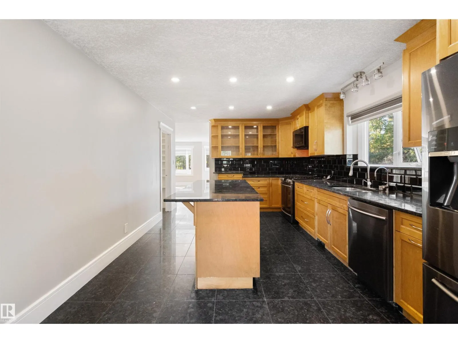 230A 50509 RGE RD 221