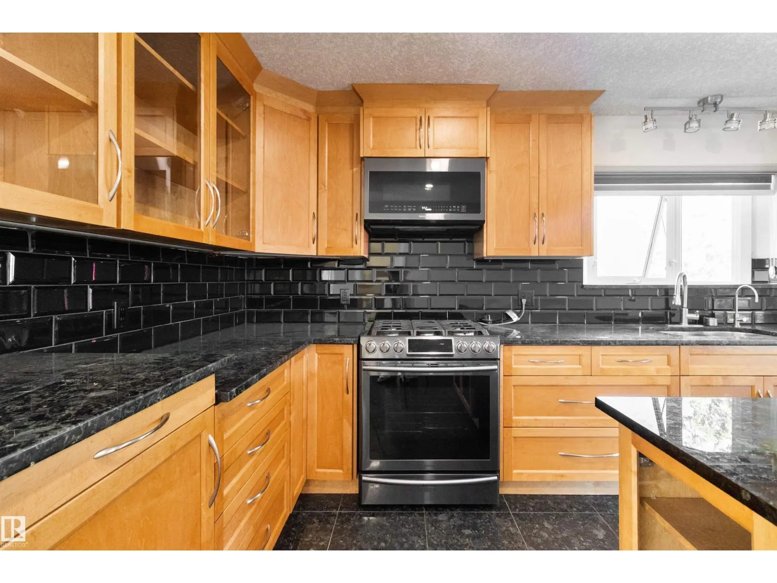 230A 50509 RGE RD 221