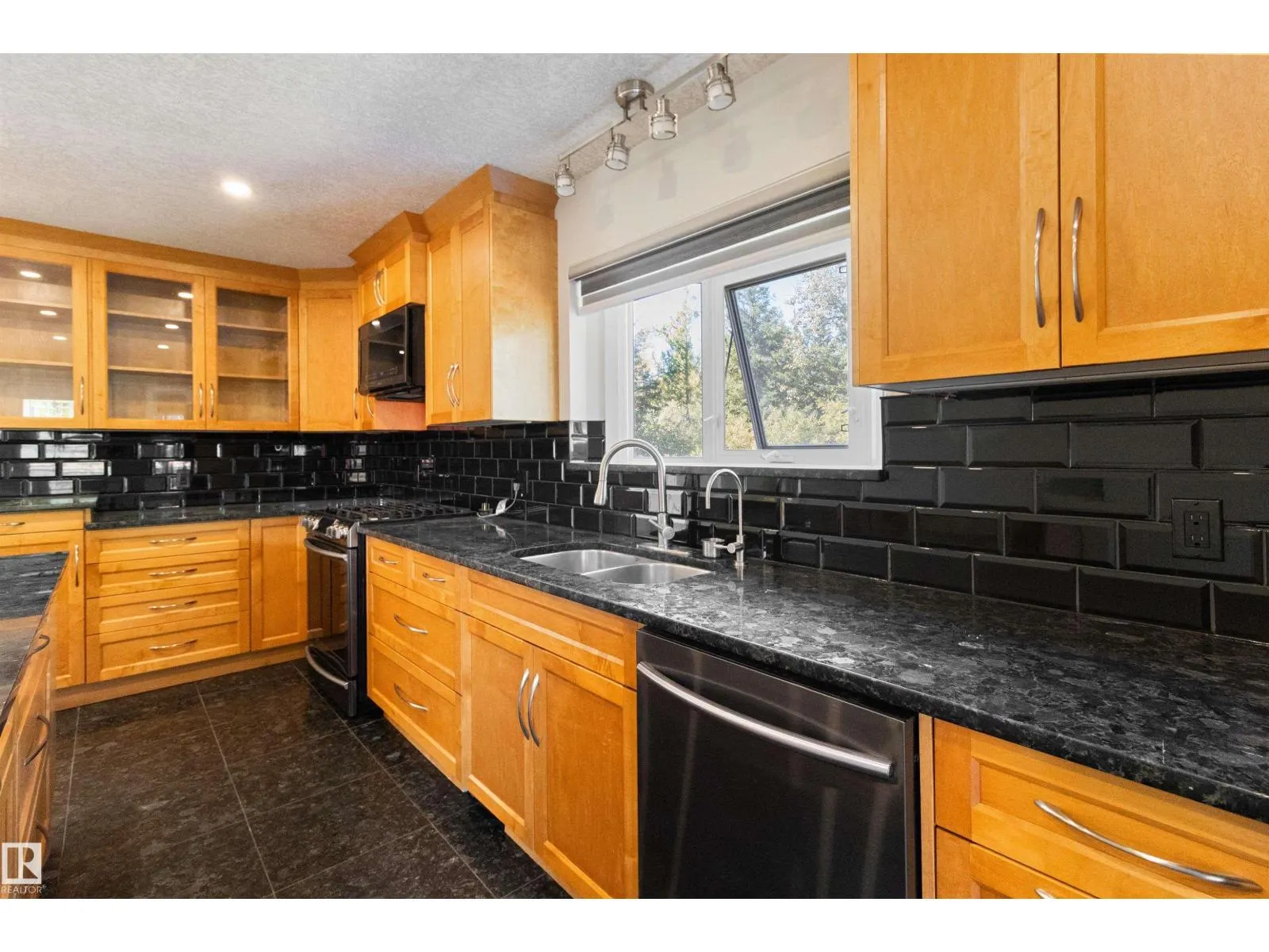230A 50509 RGE RD 221