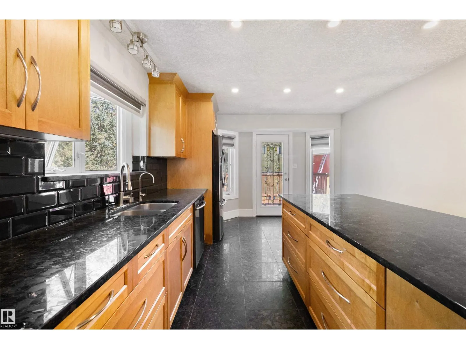 230A 50509 RGE RD 221
