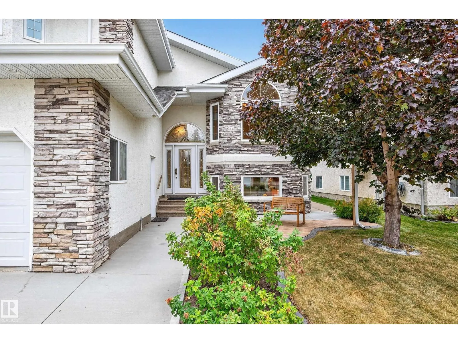 15711 135 ST NW