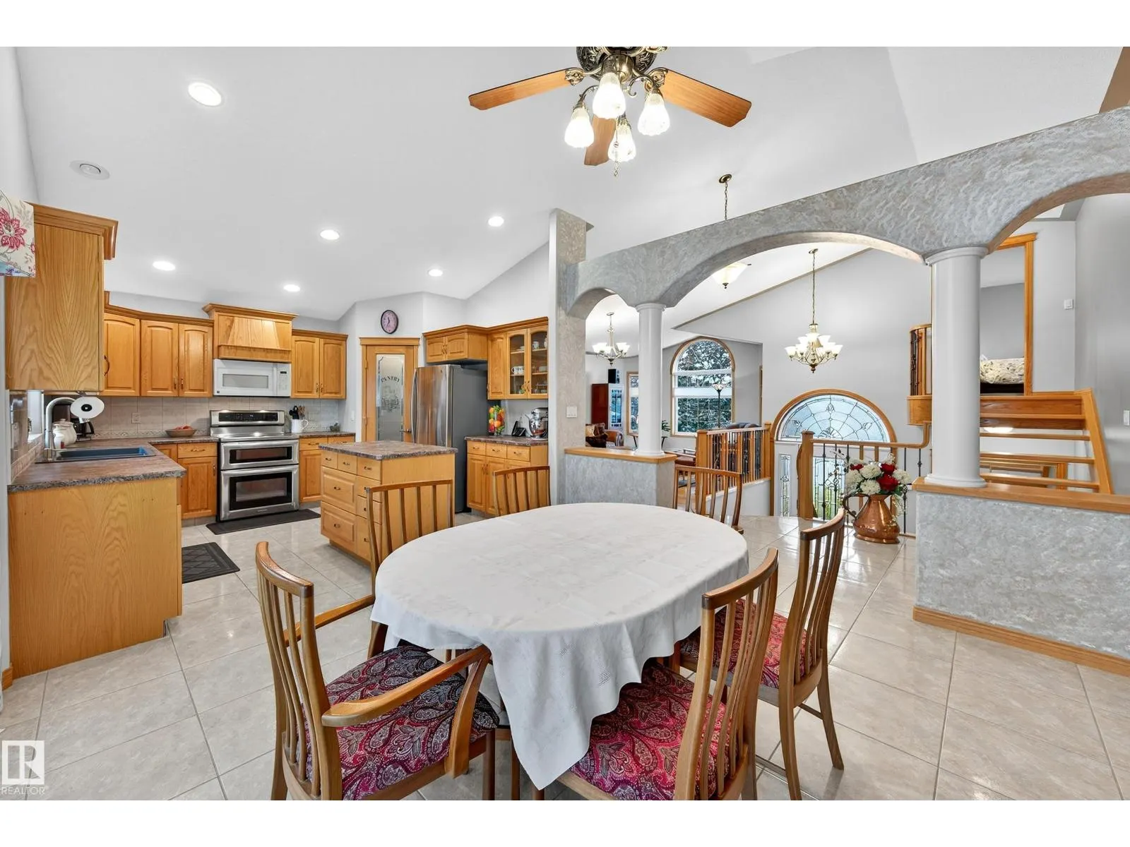 15711 135 ST NW