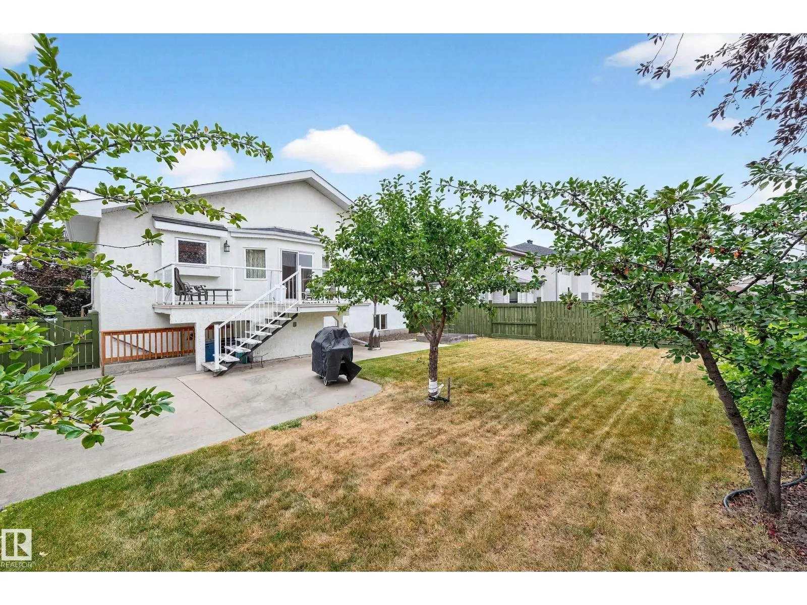 15711 135 ST NW