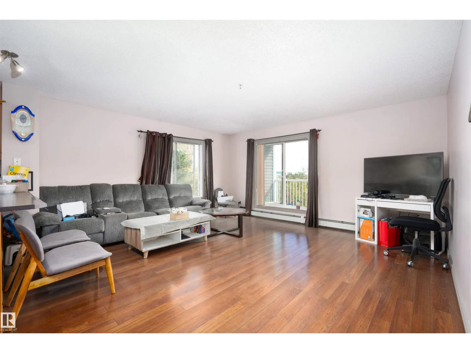 #319 4407 23 ST NW