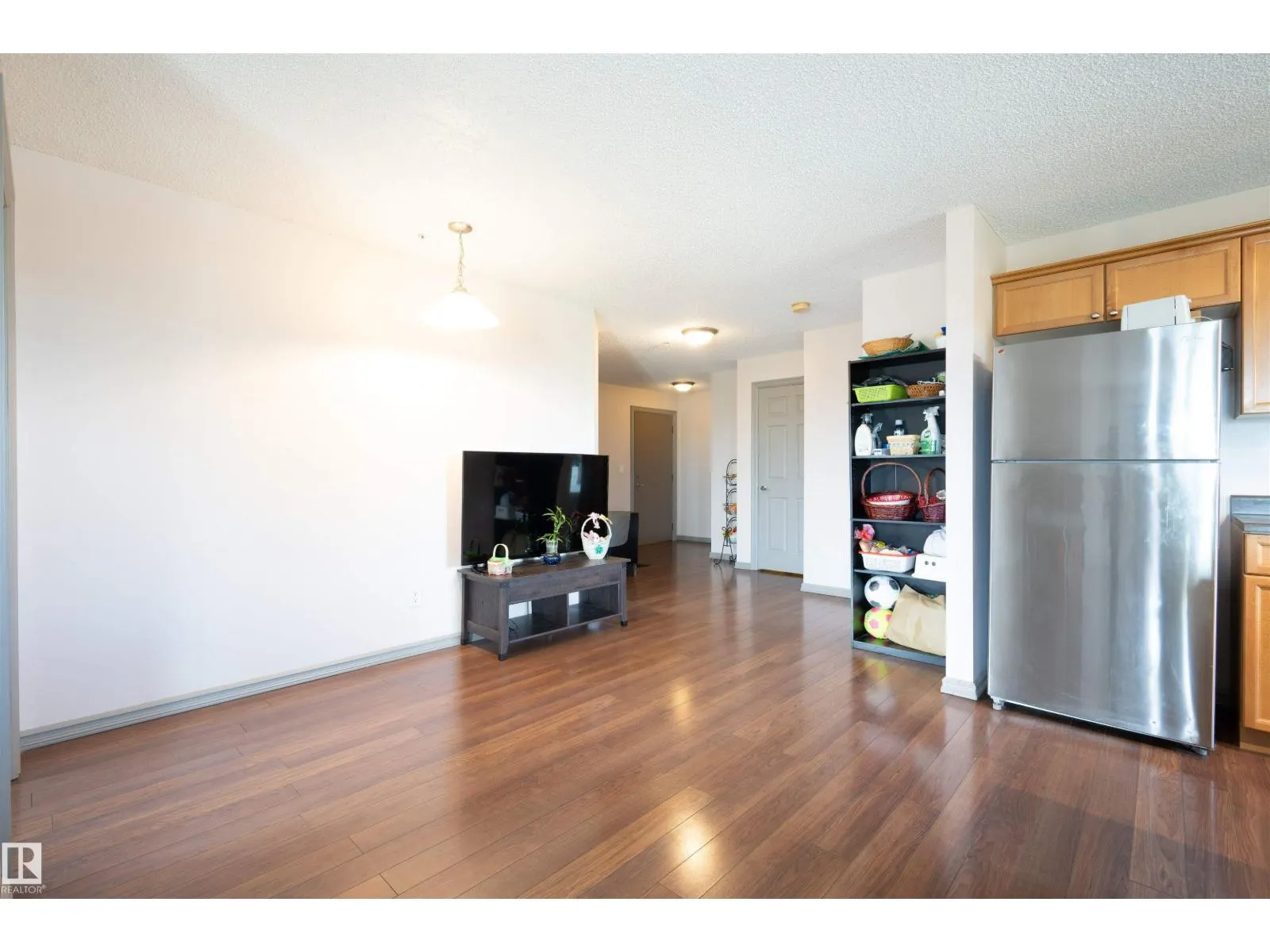 #319 4407 23 ST NW