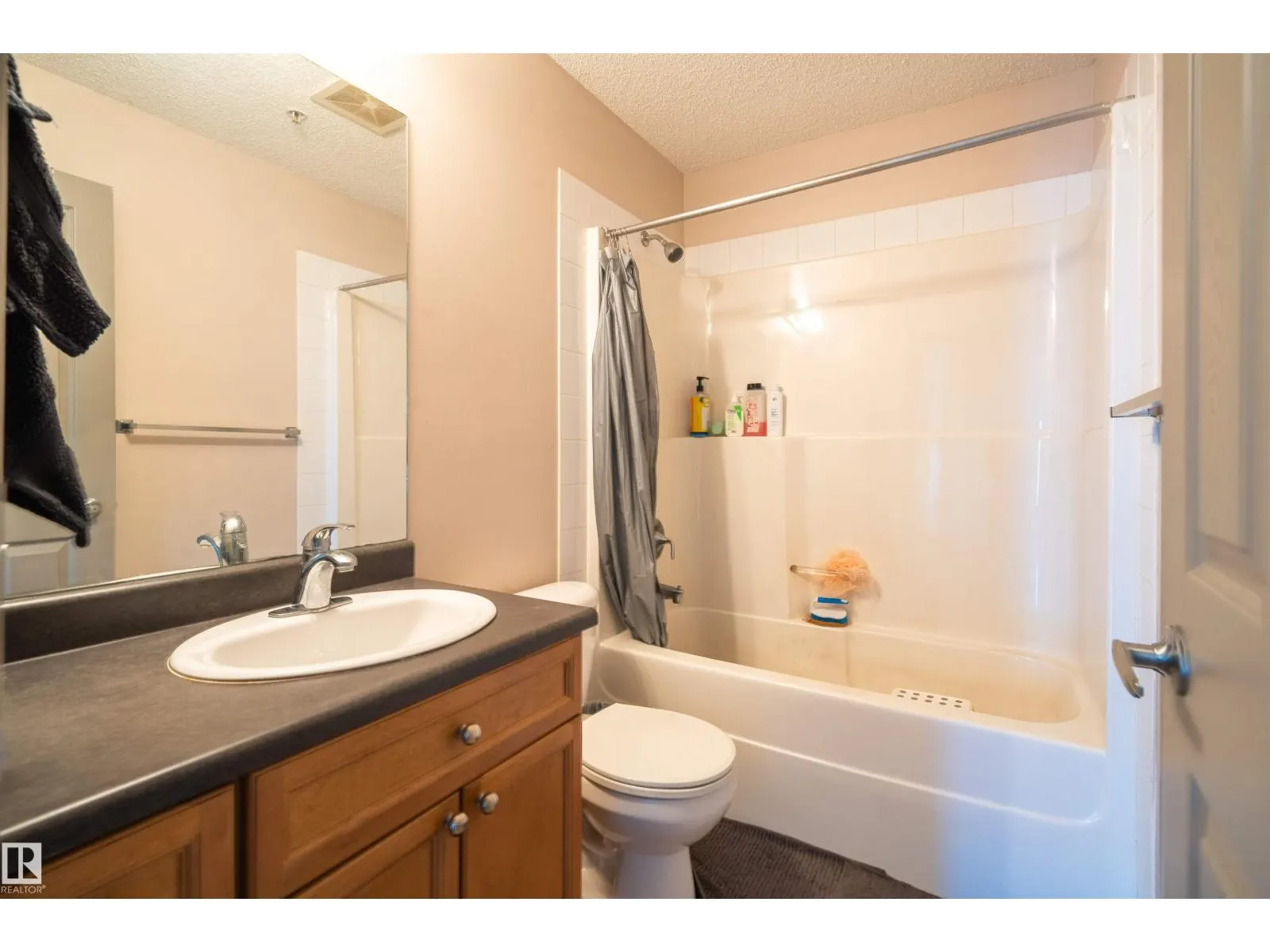 #319 4407 23 ST NW
