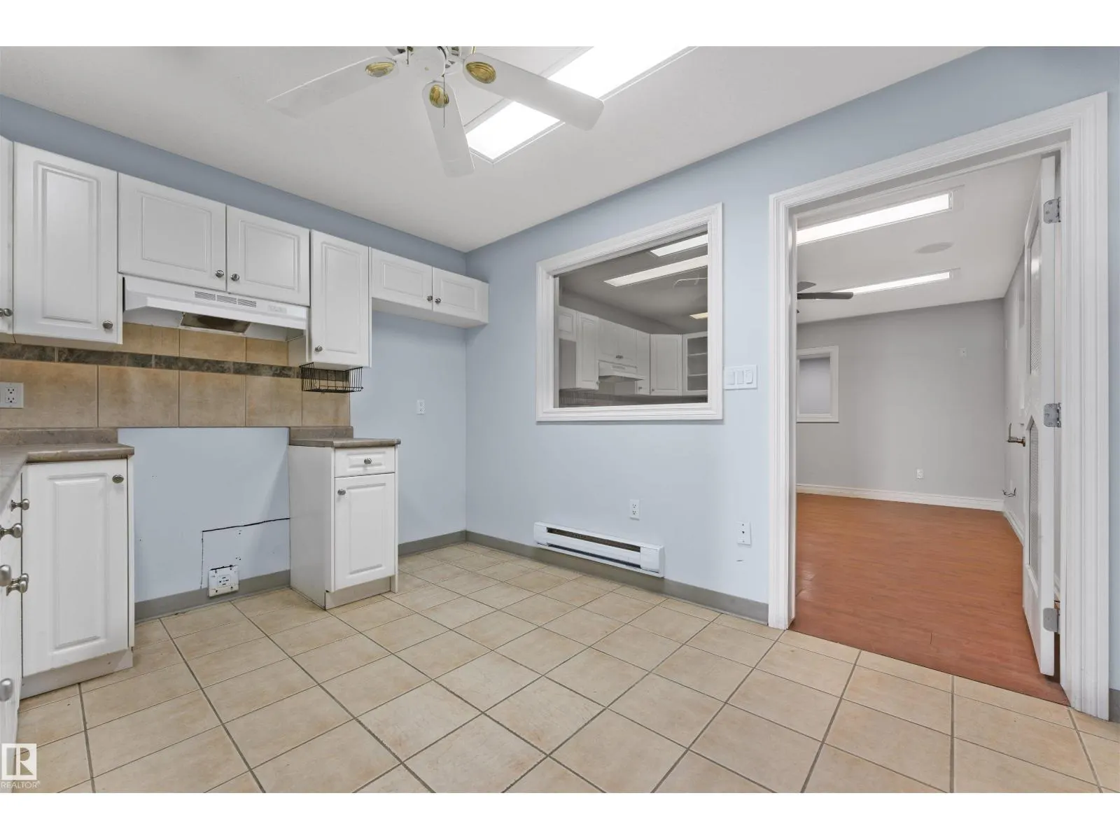 #10 7251 67 ST NW NW
