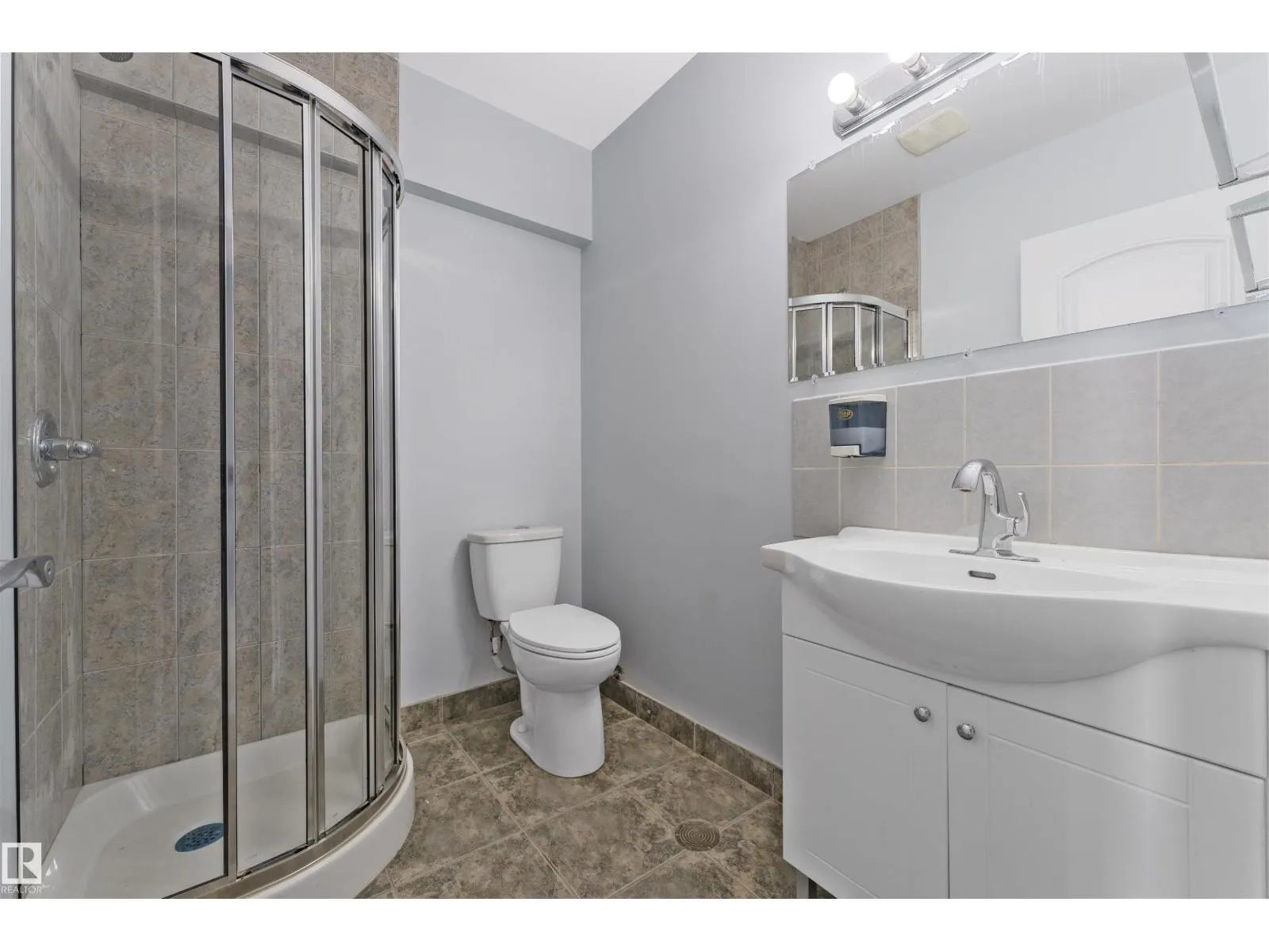 #10 7251 67 ST NW NW