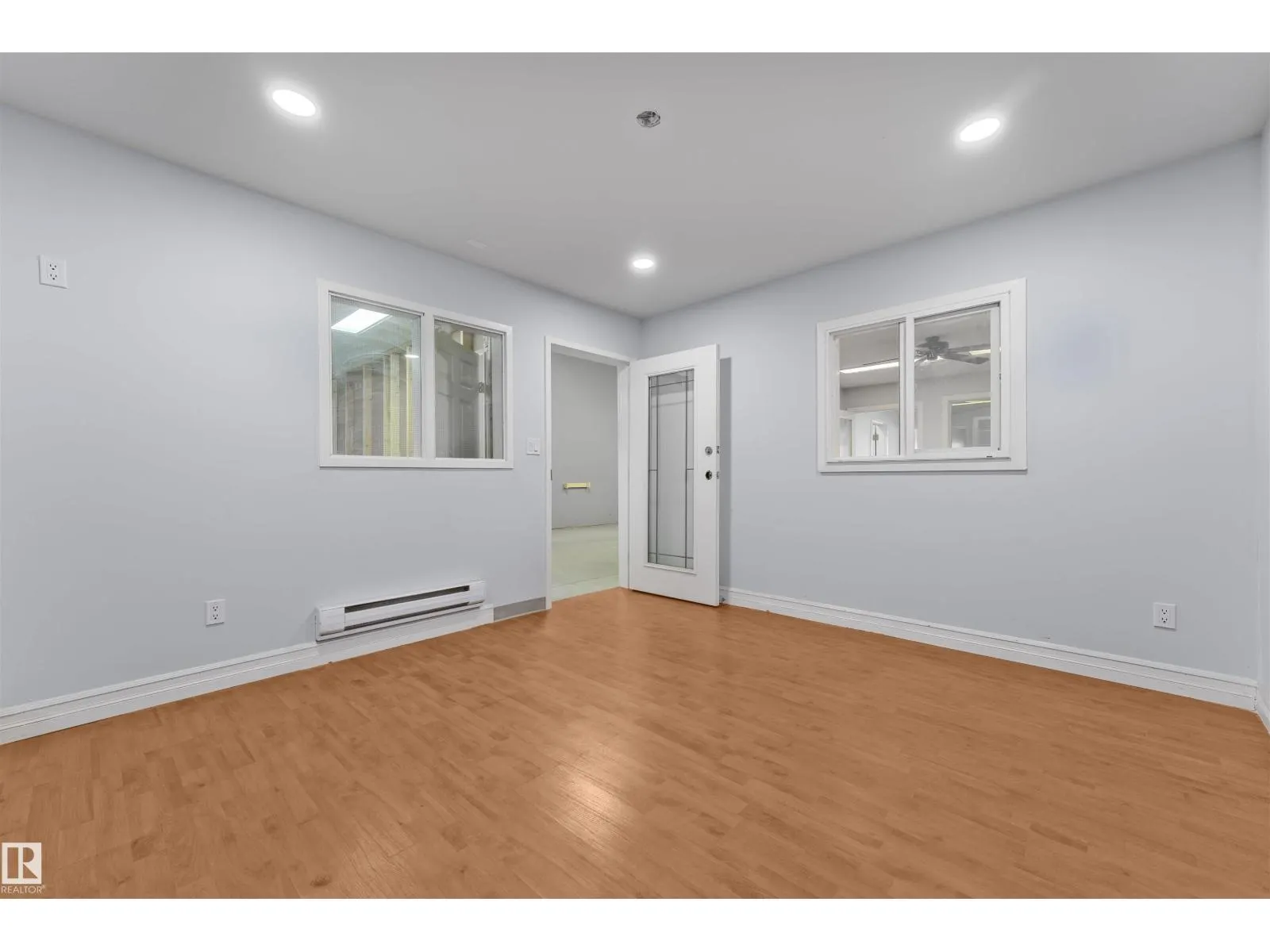 #10 7251 67 ST NW NW