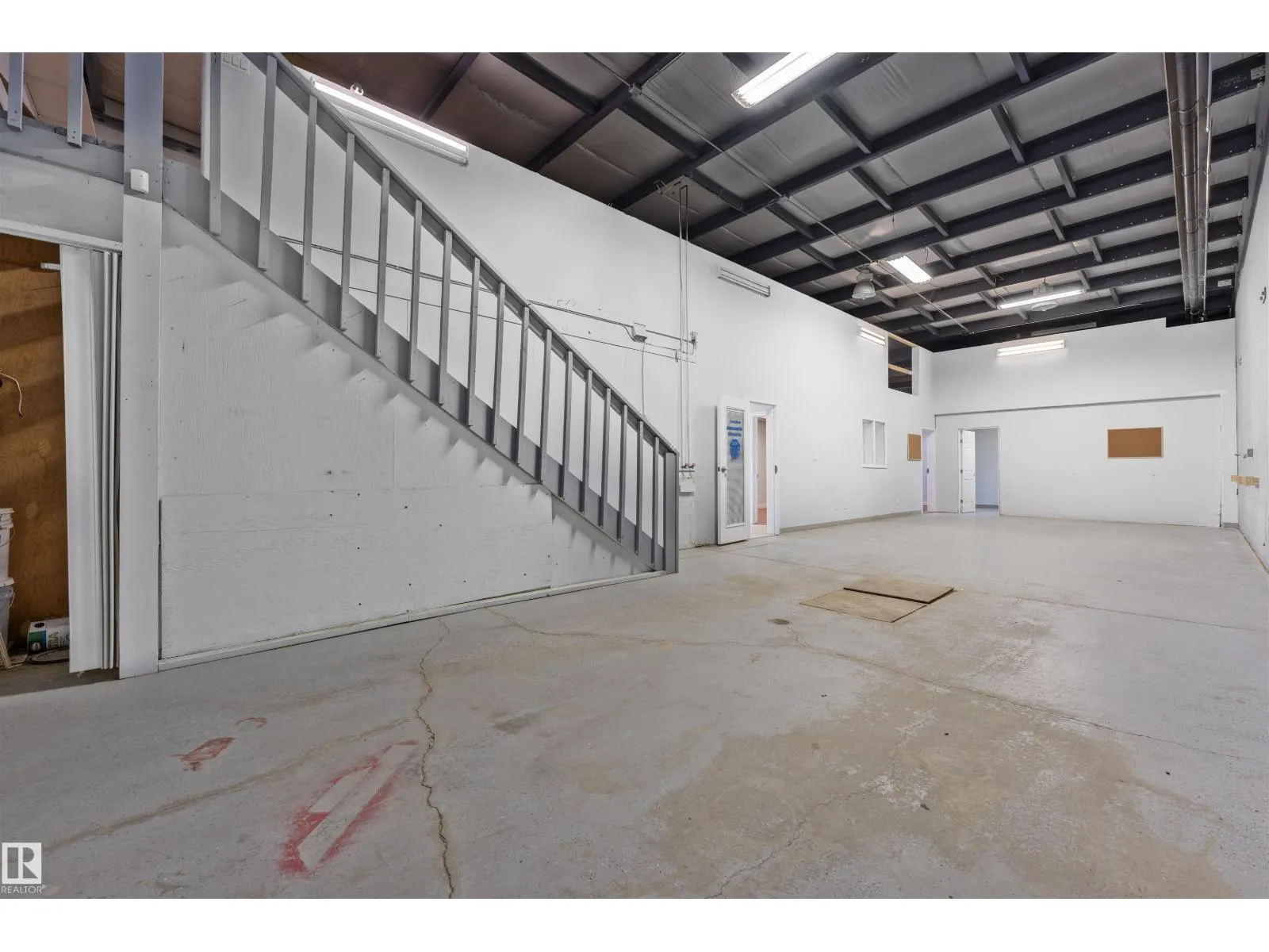 #10 7251 67 ST NW NW