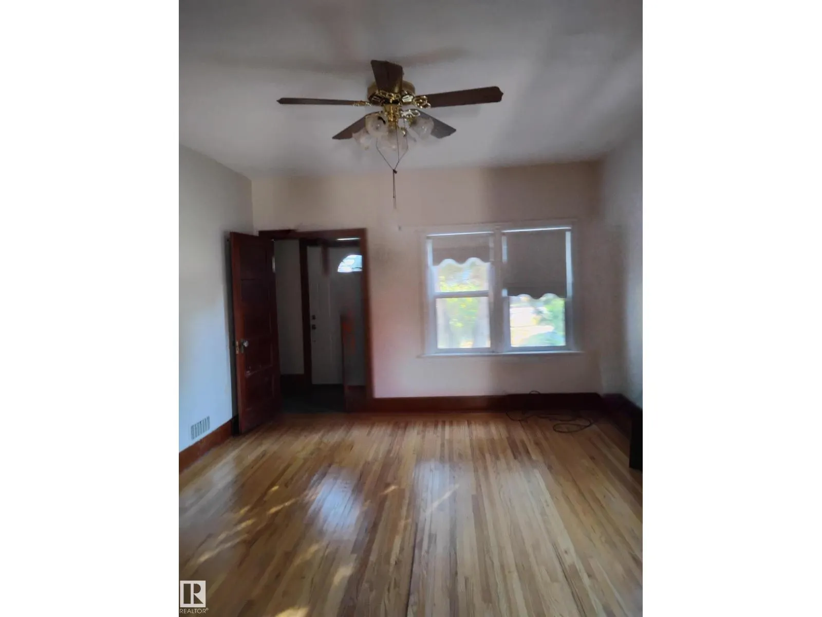 4924 53 ST