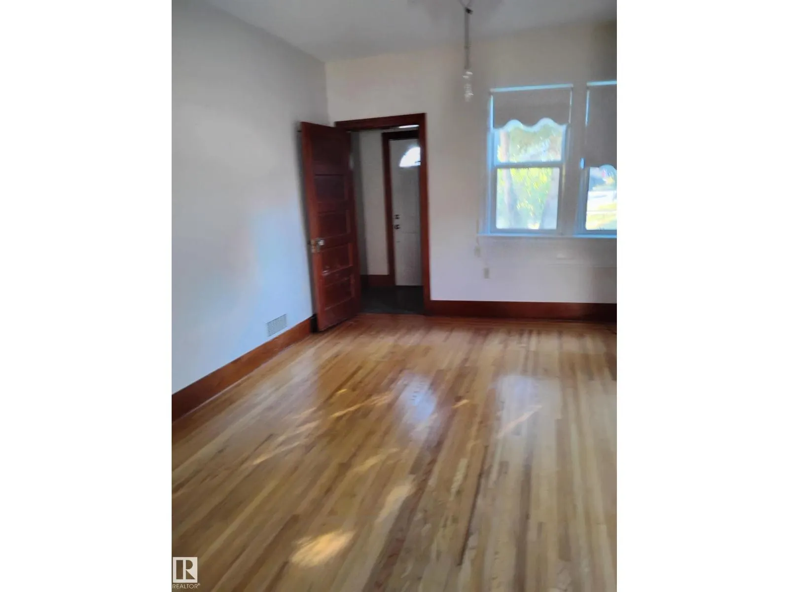 4924 53 ST