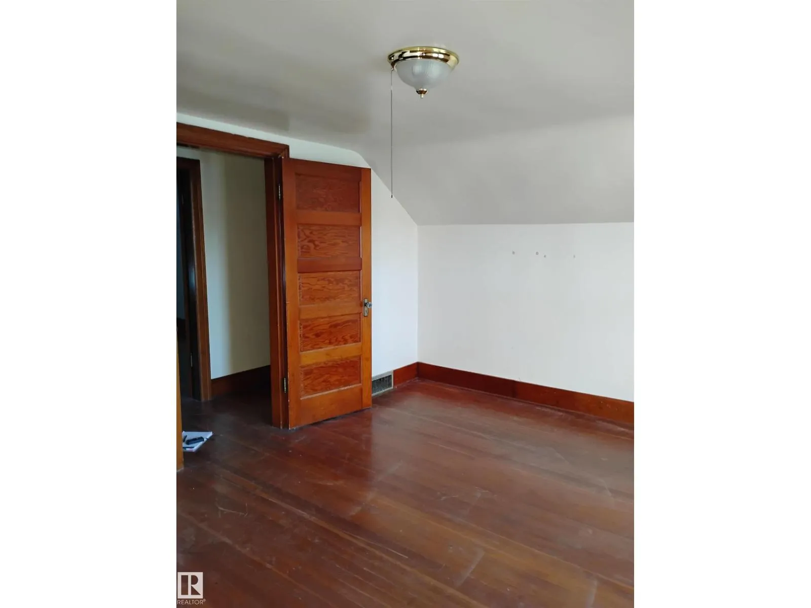 4924 53 ST