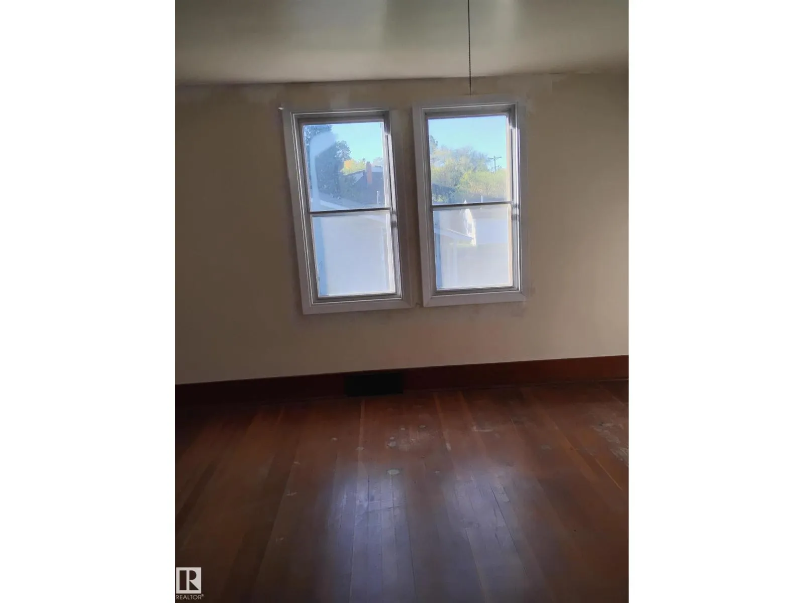 4924 53 ST