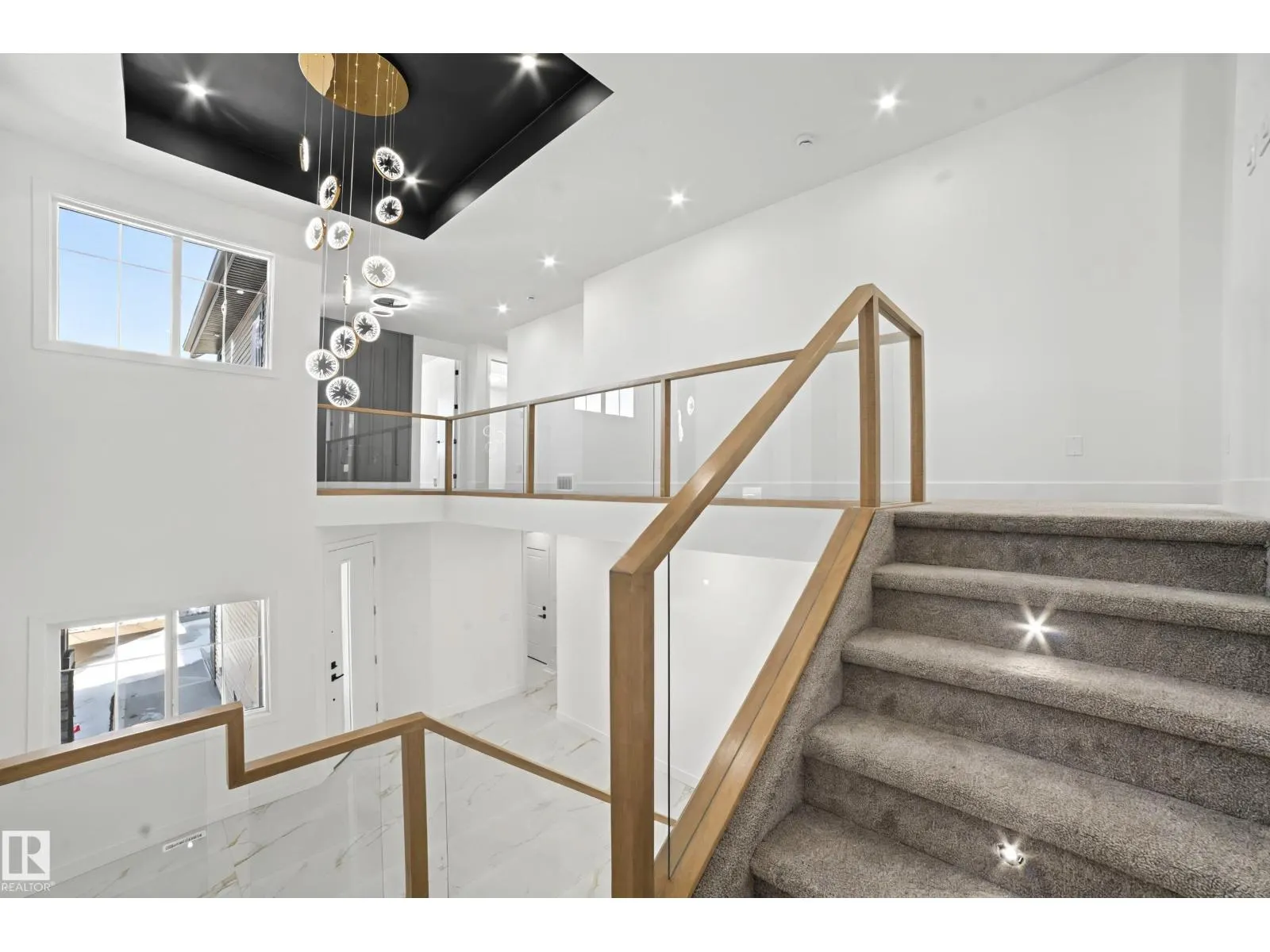 2729 64 AV NE