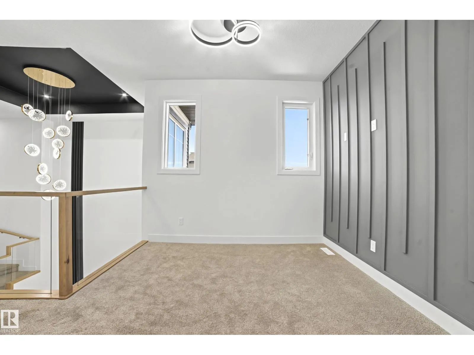 2729 64 AV NE