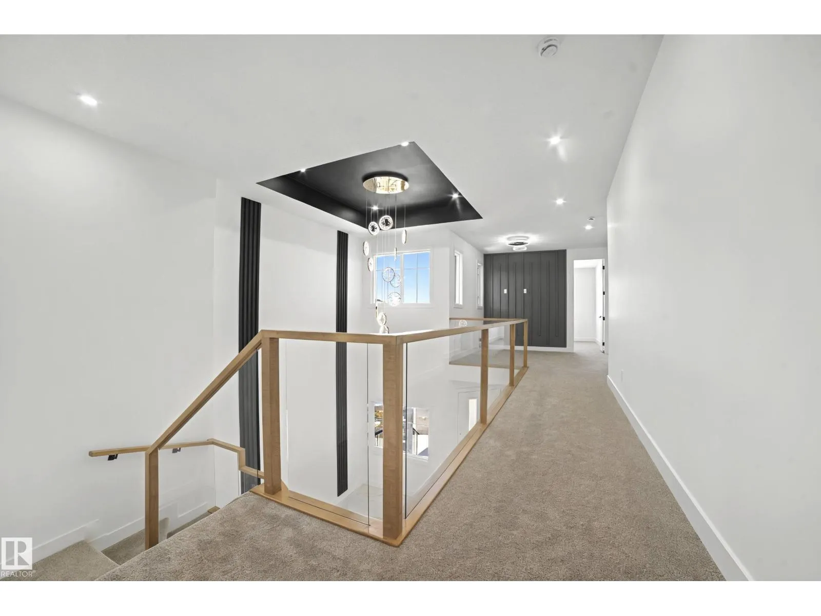 2729 64 AV NE