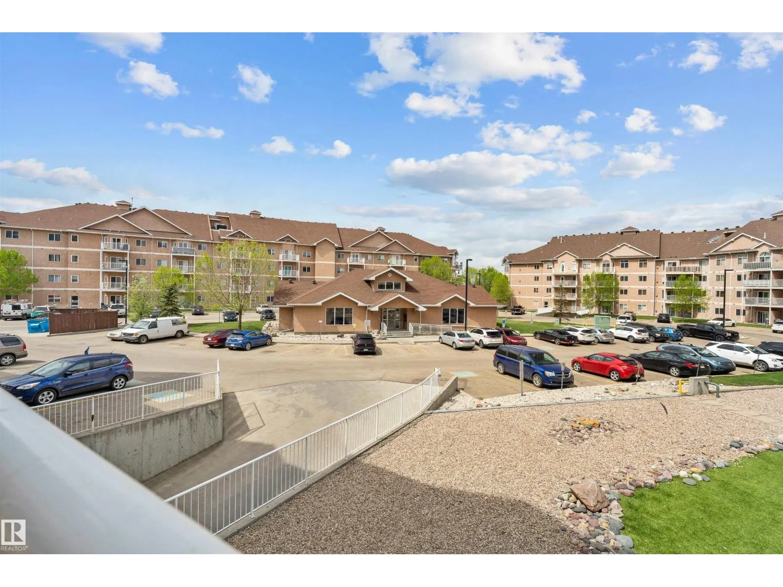 4304 139 AV NW