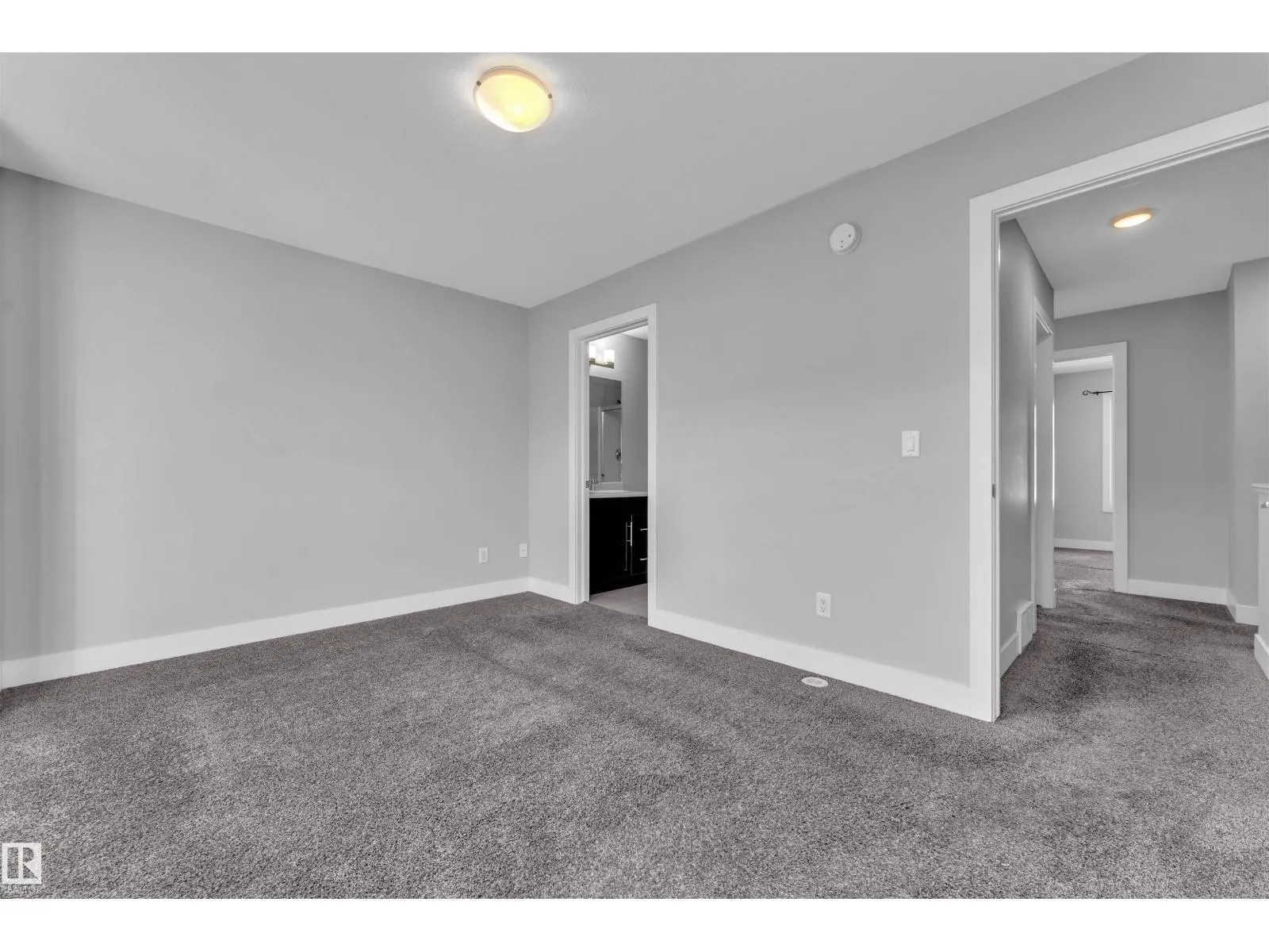 #38 1508 105 ST NW