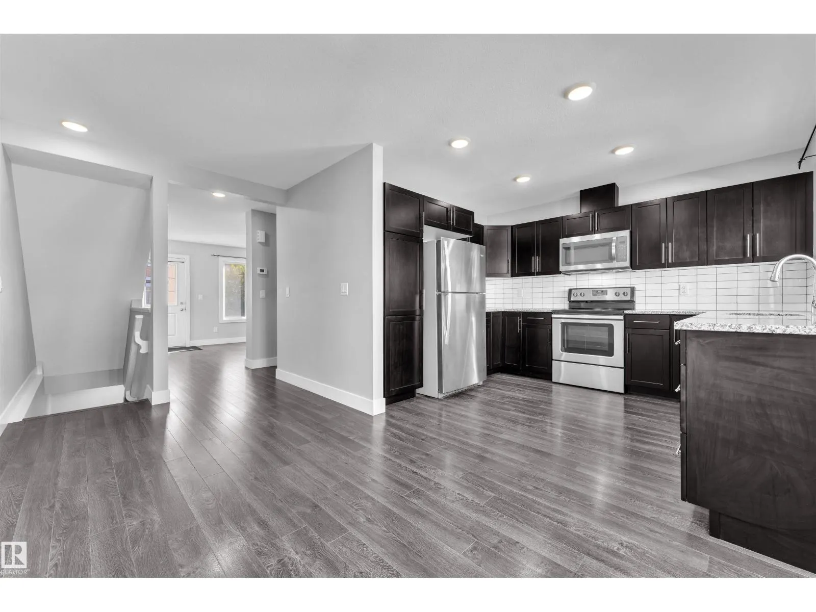 #38 1508 105 ST NW