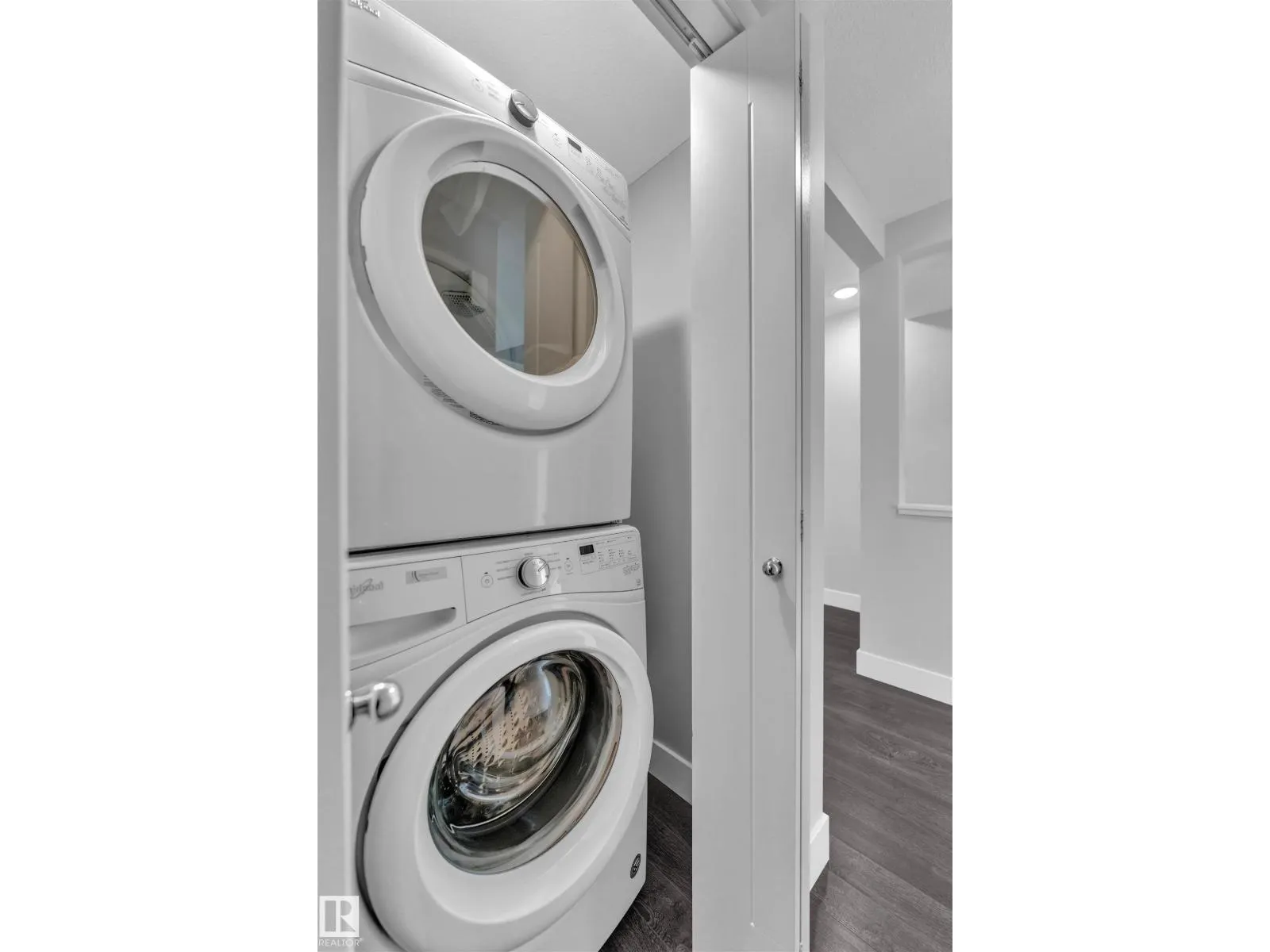 #38 1508 105 ST NW
