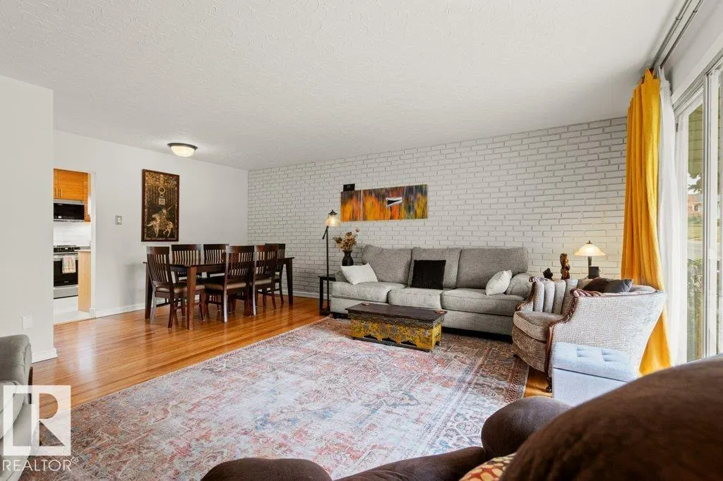 4628 106A AV NW