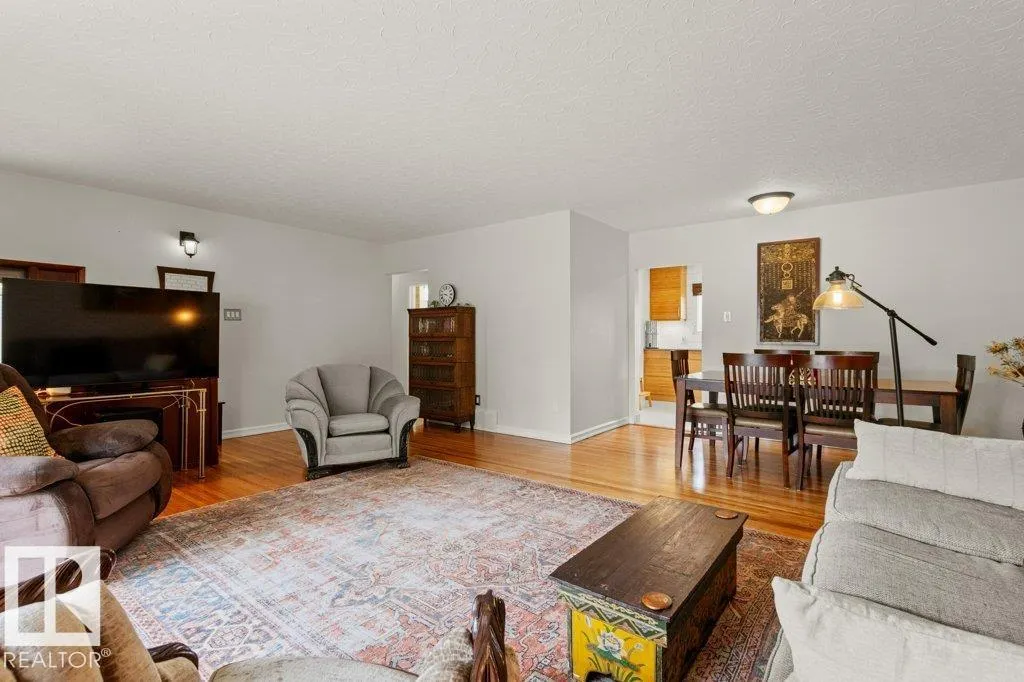 4628 106A AV NW