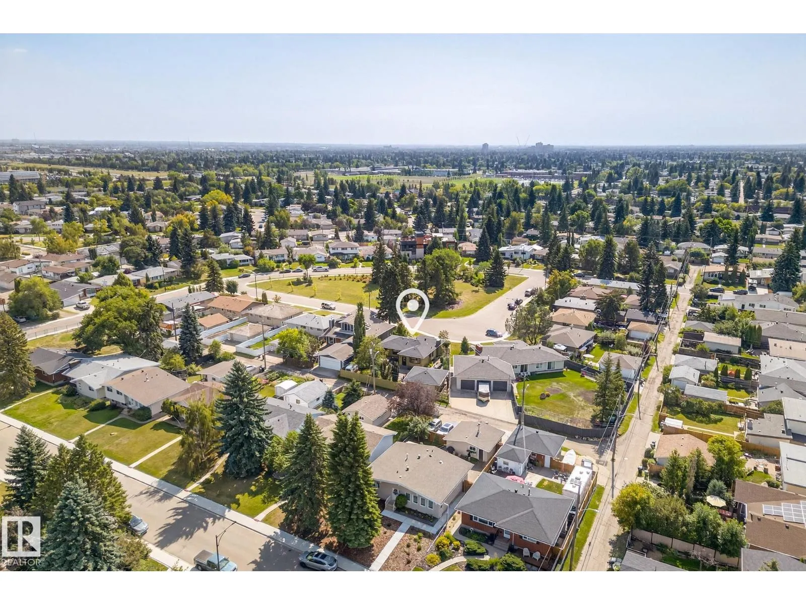 11424 49 AV NW