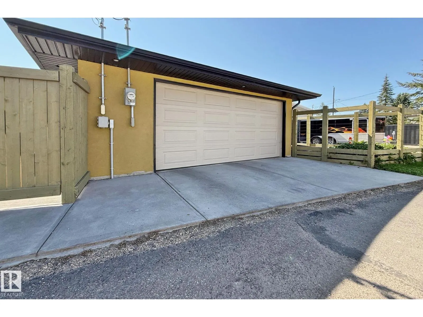11424 49 AV NW