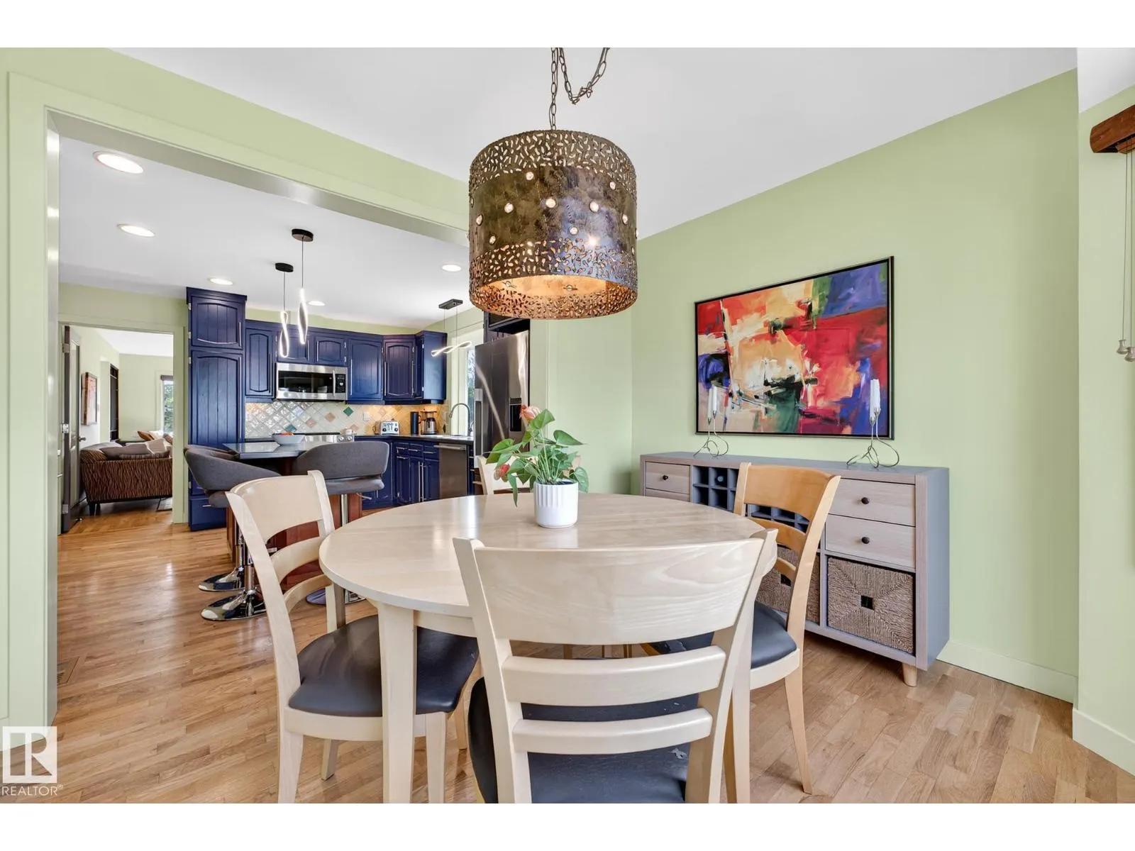 11424 49 AV NW