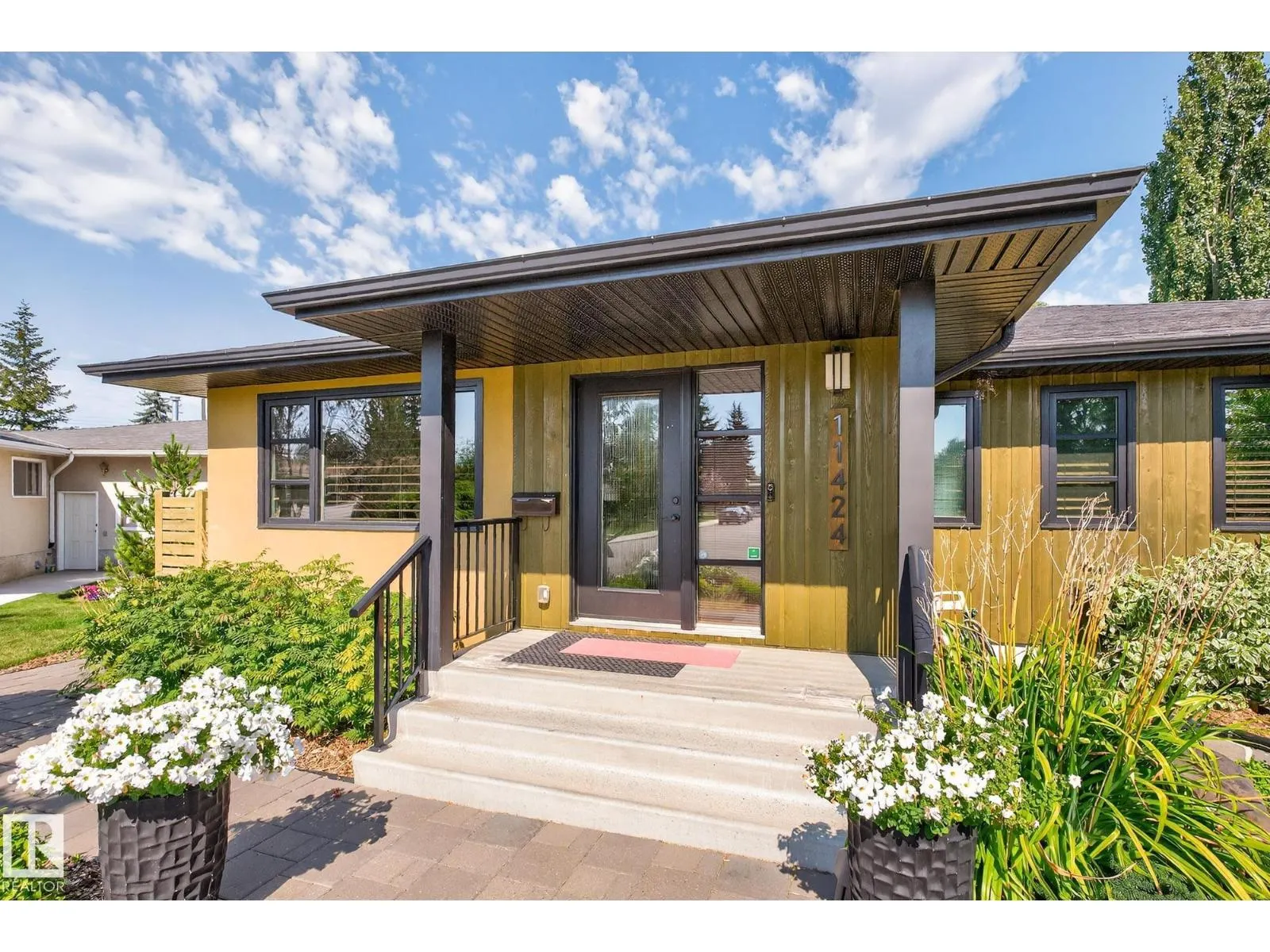 11424 49 AV NW