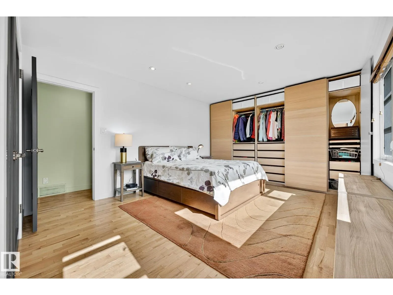 11424 49 AV NW