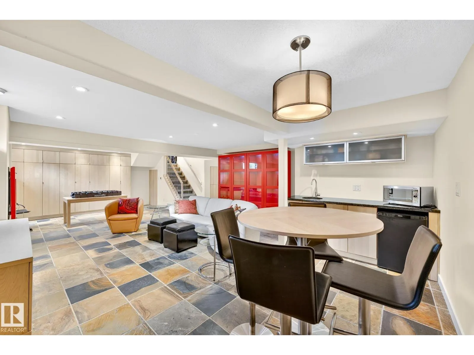 11424 49 AV NW