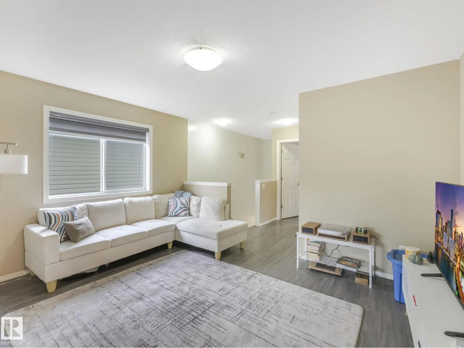6030 214 ST NW