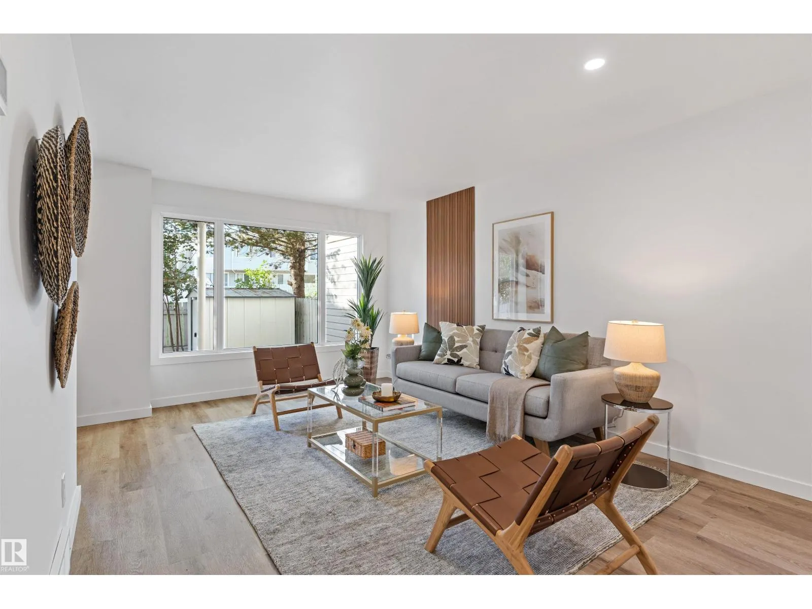 70 AMBERLY CT NW