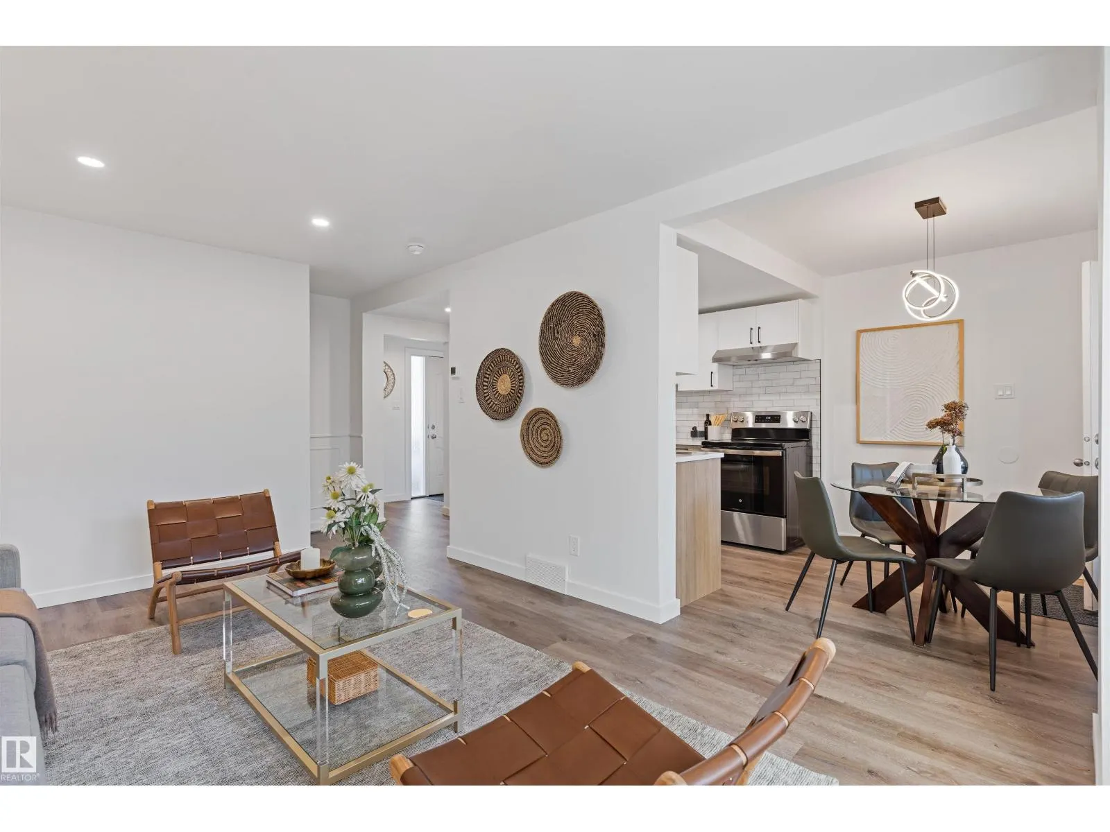 70 AMBERLY CT NW