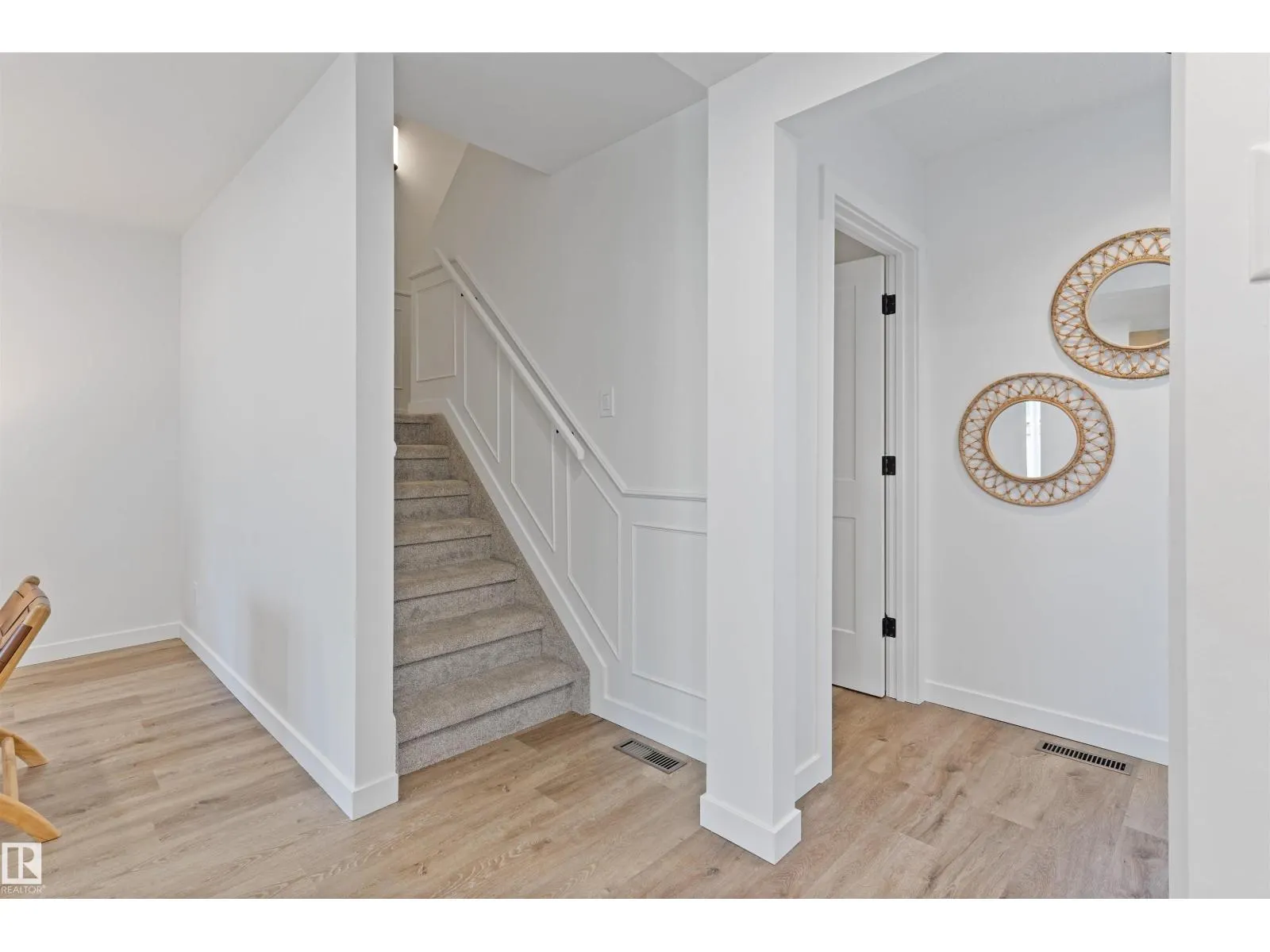 70 AMBERLY CT NW