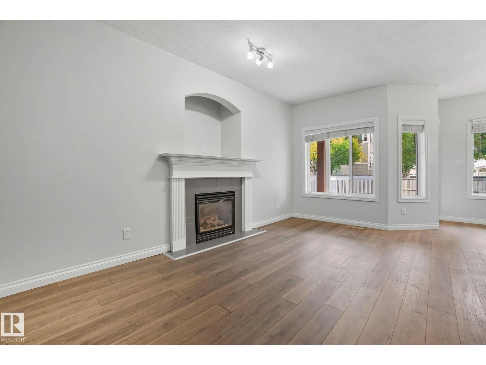 2209 AUSTIN WY SW