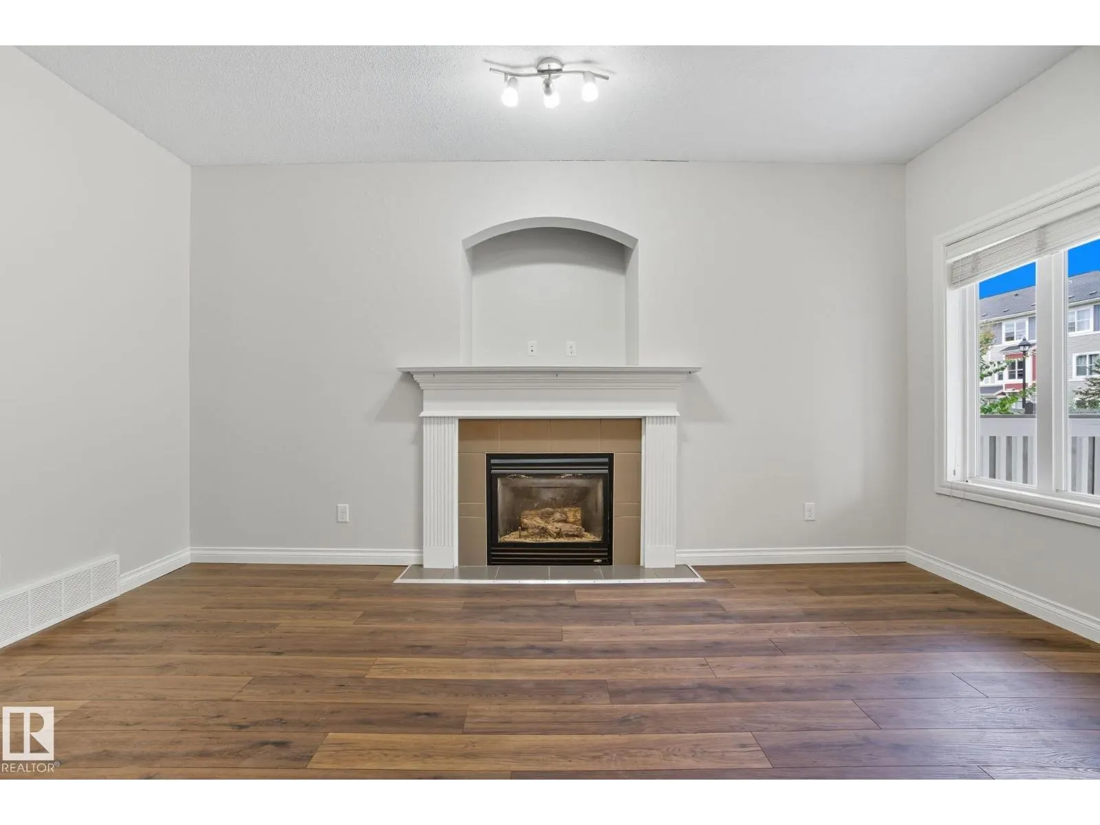2209 AUSTIN WY SW