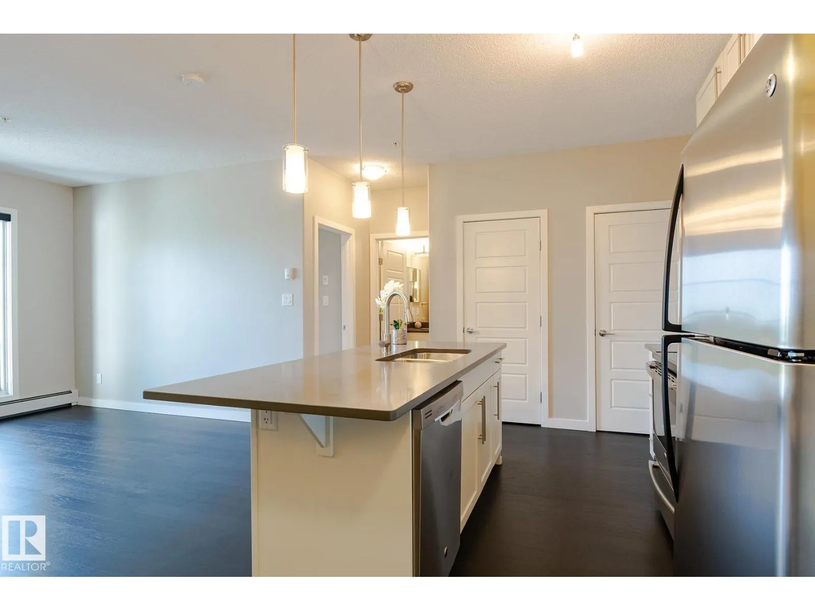 #406 1144 ADAMSON DR SW