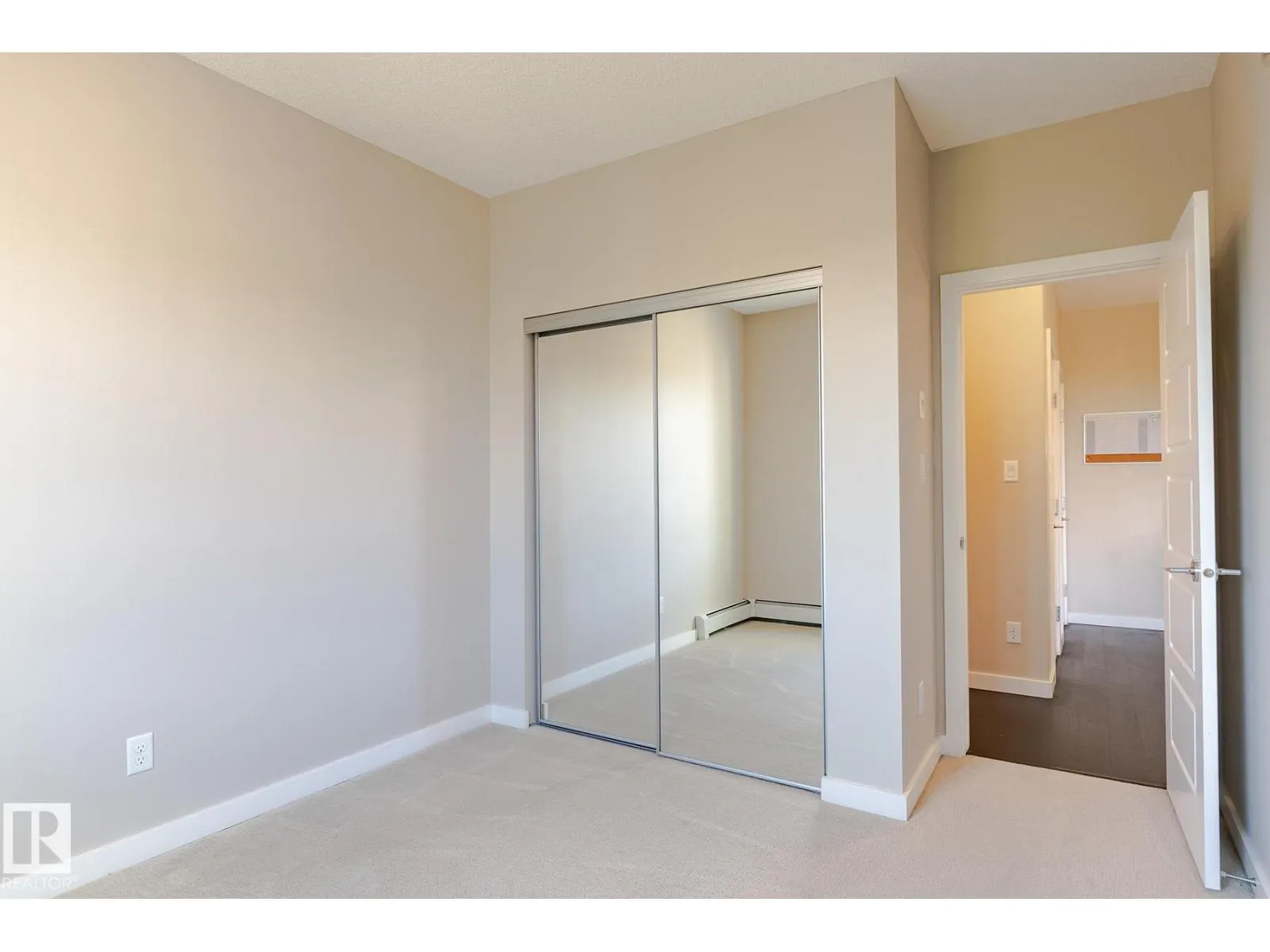 #406 1144 ADAMSON DR SW