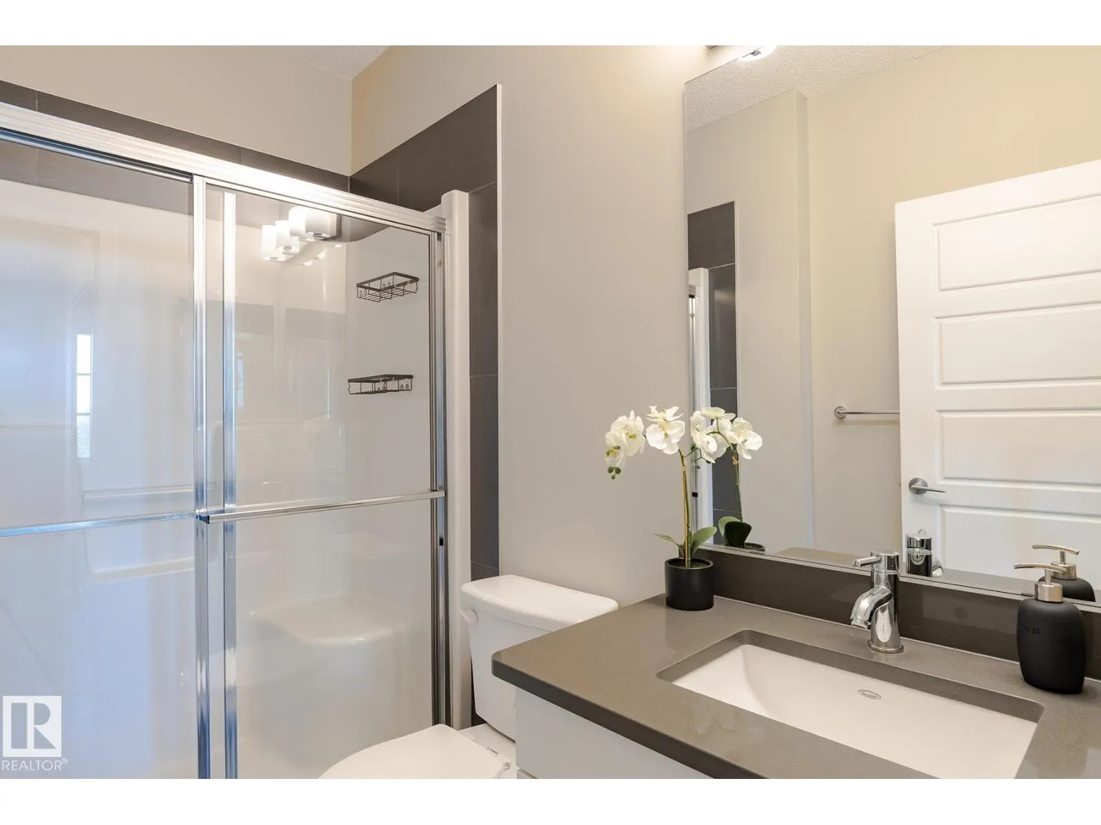 #406 1144 ADAMSON DR SW