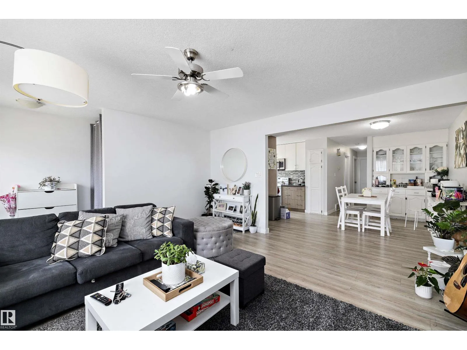 10229/10231 159 ST NW