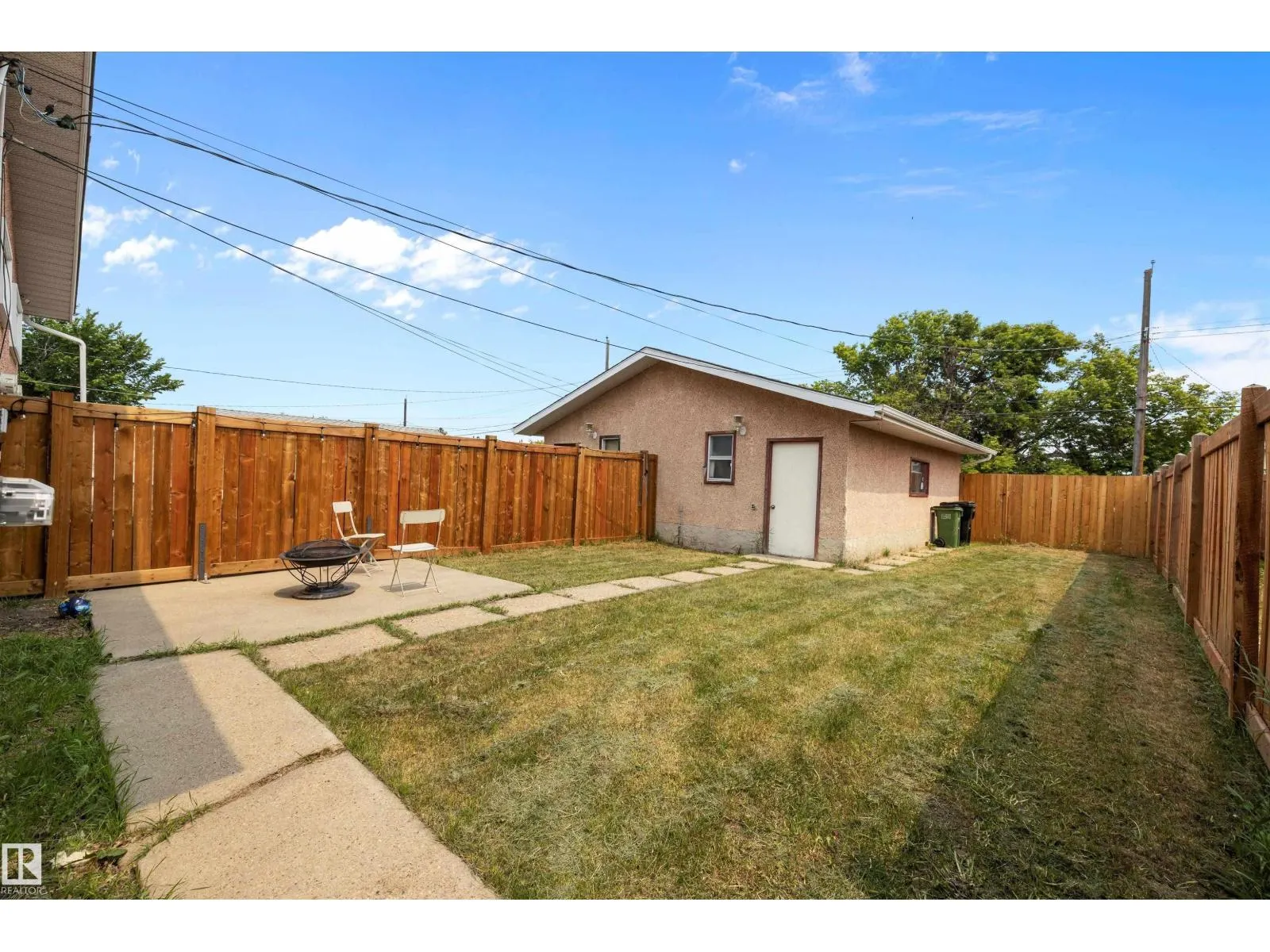 10229/10231 159 ST NW